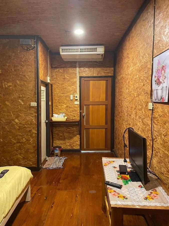 Отель แพจิตรธาดาธารน้ำ Tha Kradan Экстерьер фото